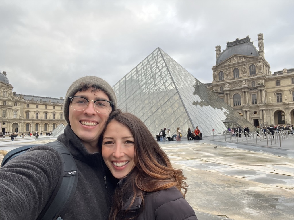 Love by the Louvre